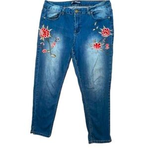Sandpiper embroidered rose high rise crop Jean boho cottagecore floral thorn 14